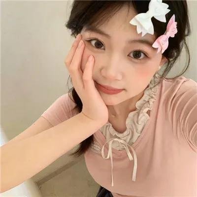 独女君未见第二季海报